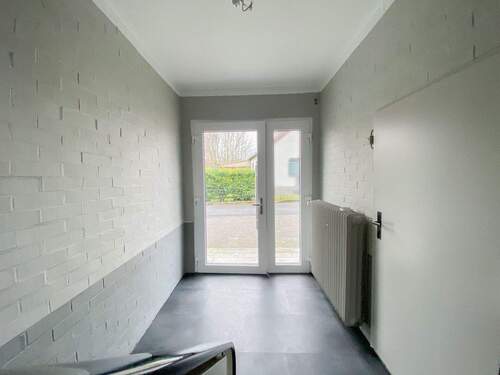 2 Eingangsbereich - 3 Zimmer Etagenwohnung zur Miete in Übach-Palenberg