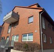 Schönes Mehrfamilienhaus mit städtischer Kindertagesstätte und vier Wohnungen in Hannover -Wettbergen