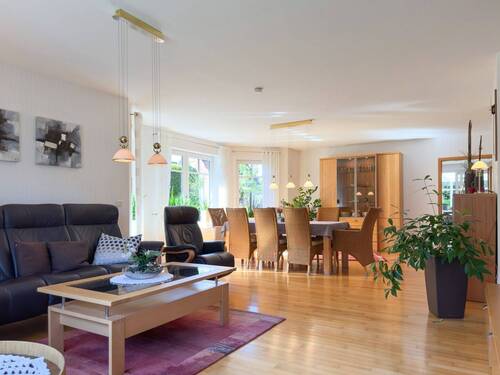 EG: Wohnzimmer - Einfamilienhaus mit 189,00 m² in Nordhorn zum Kaufen