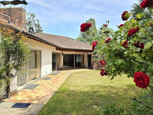 Idyllisch romantisch - Bungalow mit 252,00 m² in Coburg zum Kaufen