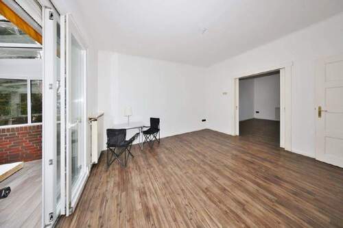 ...mit Zugang zum... - 