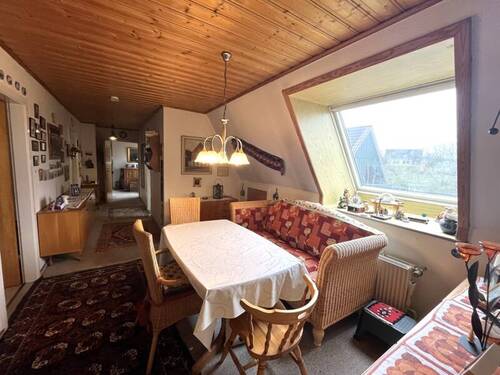 große Wohnung im DG - Essbereich und Flur - 