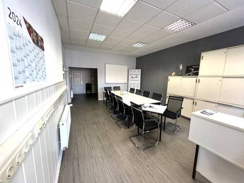 Gewerbefläche EG - ehemalige Apotheke - 1 Zimmer Mehrfamilienhaus, Wohnhaus in Itzehoe