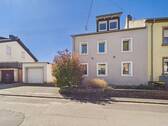 REMAX Immobilien DeLux Haus in Besseringen zu verkaufen - Gepflegtes Einfamilienhaus mit vielseitiger Nutzung in Besseringen