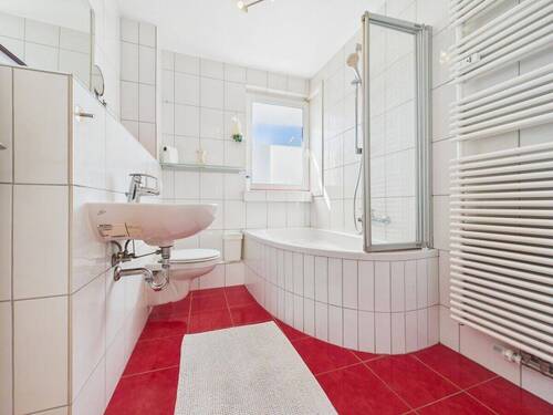 REMAX Immobilien DeLux Haus in Besseringen zu verkaufen - 
