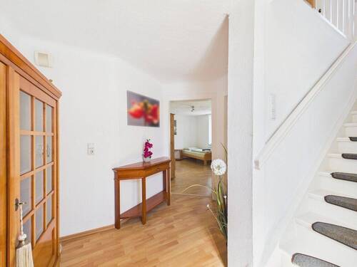 REMAX Immobilien DeLux Haus in Besseringen zu verkaufen - 6 Zimmer Einfamilienhaus in Merzig / Besseringen