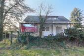 Seitenansicht - Linkes Haus - 