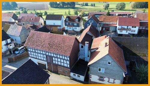 Rückseite Scheune - Einfamilienhaus mit 150,00 m² in Stadtallendorf / Hatzbach zum Kaufen