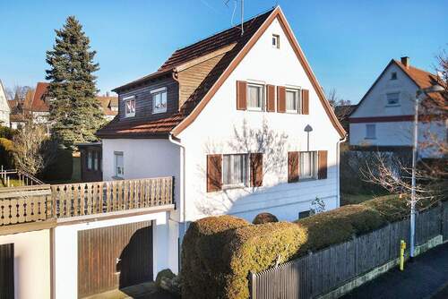 Objektbild - Kinderlachen garantiert ... Haus mit großem Garten und Freisitz