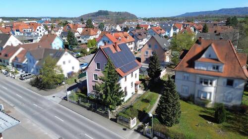 Drohnenaufnahme - 5 Zimmer Einfamilienhaus zum Kaufen in Gottmadingen