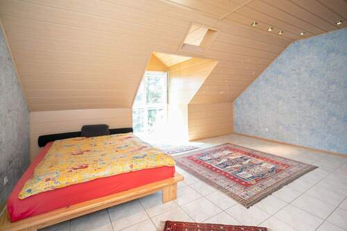 Zimmer 1 Dachgeschoss - 
