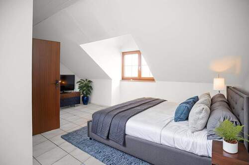 Zimmer 2 Dachgeschoss -Visualisiert- Gästezimmer - 