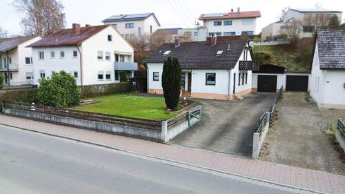 Aussen - 5 Zimmer Einfamilienhaus zum Kaufen in Kellmünz