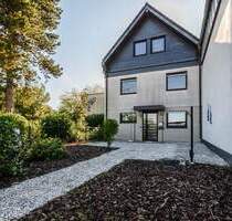 Großzügiges Reihenhaus in Leverkusen-Rheindorf * 5-Zi * ca. 151,38 m² Wfl. * ca. 84,64 m² Nutzfl. * Einzelgarage * Da...