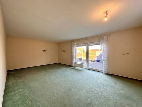 Wohnzimmer mit Terrasse - 