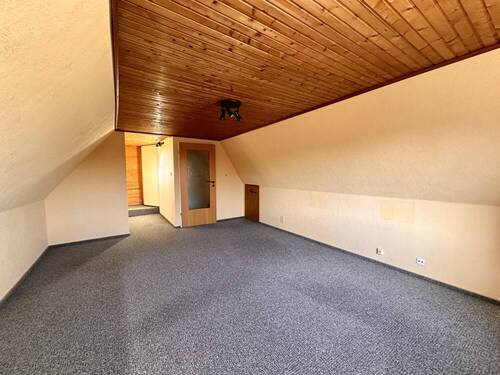 Schlafzimmer mit Ankleideraum - 