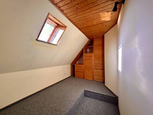 Ankleidezimmer im DG - 