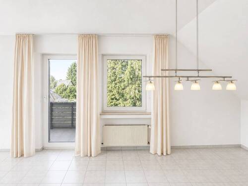 Wohn- / Essbereich - 3 Zimmer Etagenwohnung in Leverkusen
