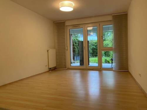 Wohn-Schlafbereich - 1 Zimmer Etagenwohnung zur Miete in Erlangen