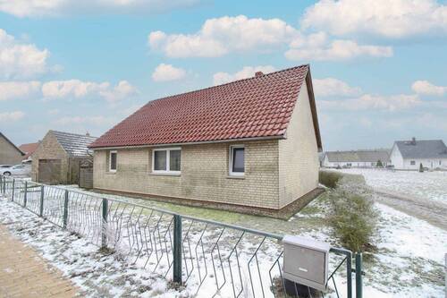 Außenansicht - Anpacken in Leopoldshagen: Gestaltbares EFH mit großem Südgarten in unmittelbarer Nähe zum Stettin