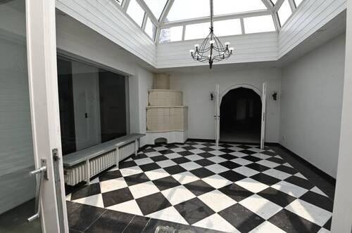 Atrium - 