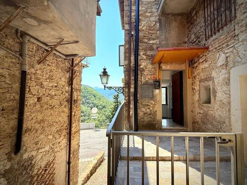AP_1028_TERRA ITALIA IMMOBILIEN_LIGURIEN_APRICALE_ - 