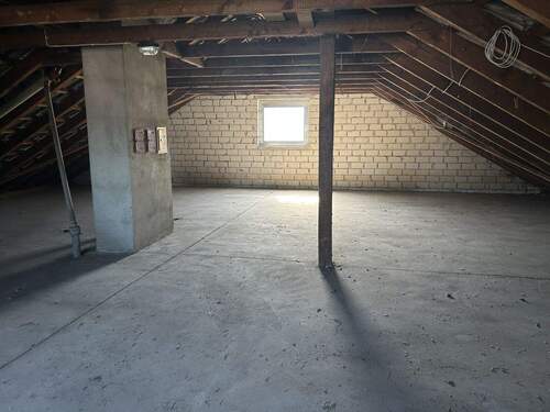 Fläche Dachgeschoss - 