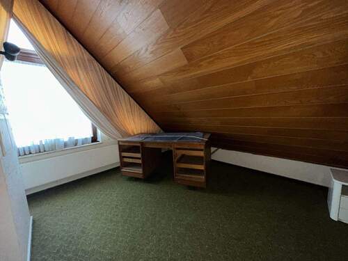 Atelier-/Bibliothek Spitzboden - 