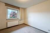 EG: Schlafzimmer - 