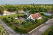 Luftansicht - sanierungsbedürftiges EFH auf großem Grund in beliebter Lage