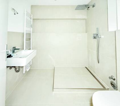 Badezimmer - Etagenwohnung mit 68,00 m² in München zum Kaufen