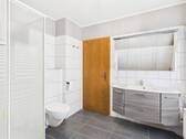 Badezimmer Dachgeschoss - 