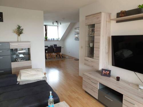 Wohnbereich Richtung Esszimmer - 