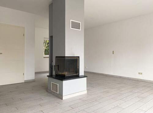 Kamin mit Blick zum Küchenbereich Obergeschoss - Kopie - 