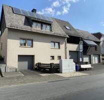 Eiershausen: Gepflegtes Wohnhaus mit 2 Wohneinheiten und großem Garten - Eschenburg / Eiershausen