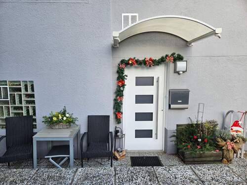 separater Eingang EG - 