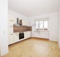 Hochparterre-Wohnung mit Einbauküche in der Bahnhofsvorstadt - Zwickau