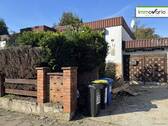 Zufahrt Garage - 4 Zimmer Bungalow zum Kaufen in Magdeburg