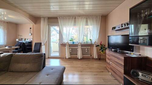 11 - 3 Zimmer Etagenwohnung in Ludwigsburg