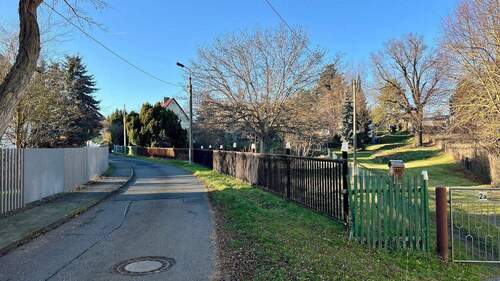 Zufahrt, Grundstück - 