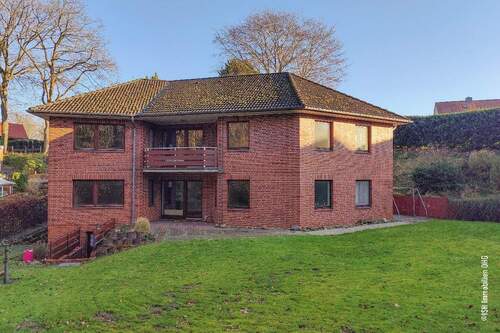 Außenansicht - 5 Zimmer Etagenwohnung zur Miete in Stade