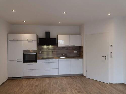 Küche - 6 Zimmer Doppelhaushälfte in Langenselbold
