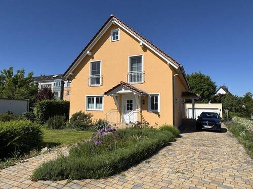 Vorderansicht - 5 Zimmer Einfamilienhaus in Taucha