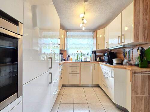 Bild 2 - 4 Zimmer Doppelhaushälfte zum Kaufen in Mötzingen