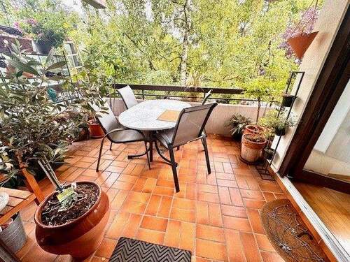 Süd-Loggia - RESERVIERT Gut geschnittene 3 ZKB-ETW mit großer Loggia in MA-Neuostheim im 4 FH.