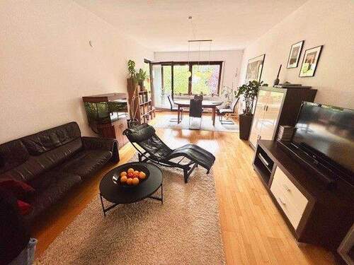 Wohnzimmer - 3 Zimmer Etagenwohnung zum Kaufen in Mannheim