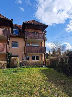 Haus rechts 14.jpg - 3 Zimmer Etagenwohnung zur Miete in Wendelstein