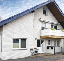 MINDESTGEBOT 495.000 €! Rheinberg-Borth-großes und neuwertiges EFH mit Einliegerwohnung in ruhiger Lage mit Garage!