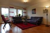 Wohnzimmer - 4 Zimmer Etagenwohnung zum Kaufen in Neuenrade