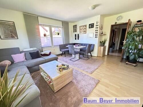 Wohn-/ Esszimmer - 2 Zimmer Etagenwohnung in Göttingen / Groß Ellershausen